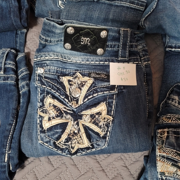 Jeans - Picture 8 of 8